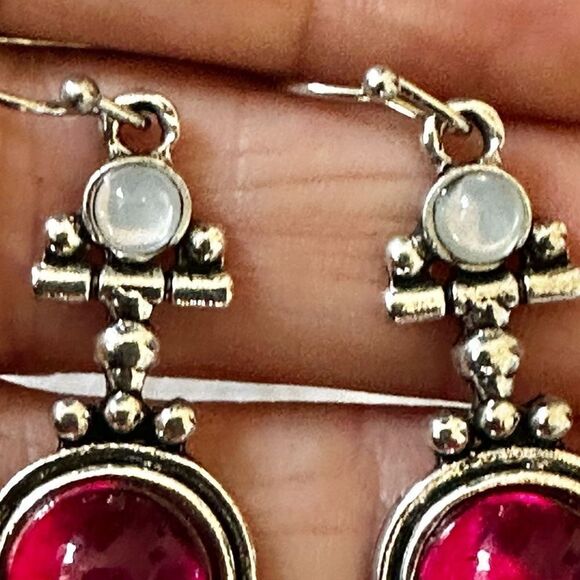 Pink and silver drop earrings - Picture 6 of 10